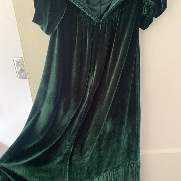 Reformation Velvet Dress - Picture 5 of 6